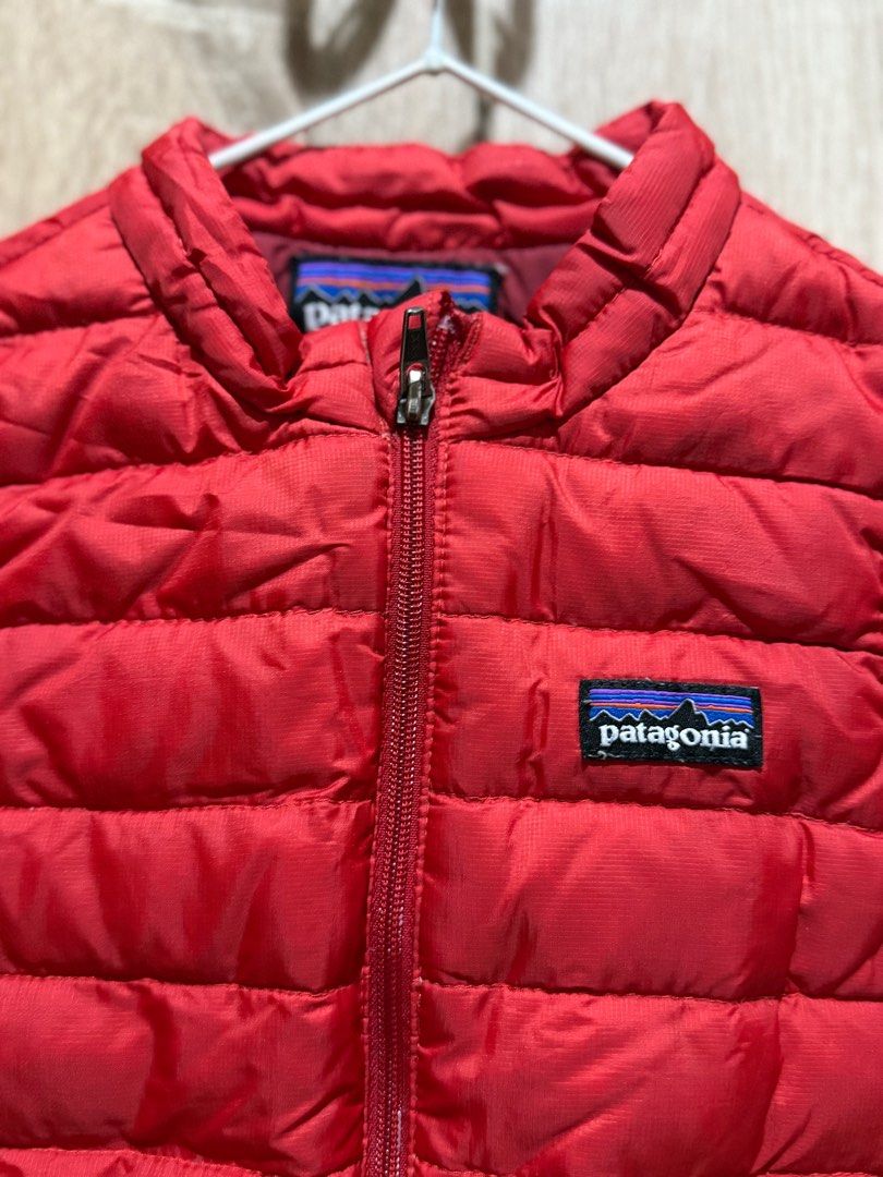 Kids Patagonia Down/Puffer Vest (Category: Babies & Kids Fashion) located in Lipa City. Submitted by wantitneeeedit (Listing ID 1405434757, Image 2). Description: Vest Patagonia for Kids 2-3T.