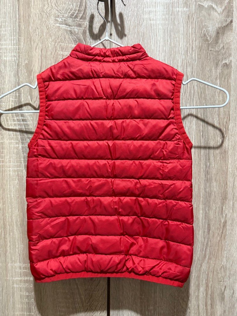Kids Patagonia Down/Puffer Vest (Category: Babies & Kids Fashion) located in Lipa City. Submitted by wantitneeeedit (Listing ID 1405434757, Image 3). Description: Vest Patagonia for Kids 2-3T.