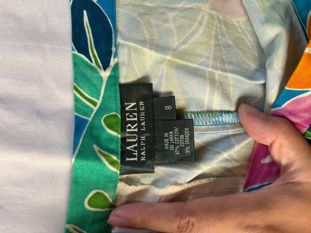 POLO Ralph Lauren Pants Green Label (Category: Other Bottoms) located in Tarlac. Submitted by vectorreyes (Listing ID 1405401835, Image 3). Description: - Green Label 🏷️ - Colorful floral print pants - Size 8 - Zipper and button closure - Made in Sri Lanka - Fabric: 97% cotton, 3% spandex -can fit 30-33 inches.
