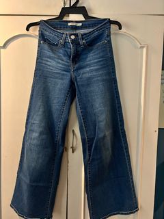 (Category: ) located in . Submitted by ashleysstuffashleythings (Listing ID 1405380398, Image 1). Description: .