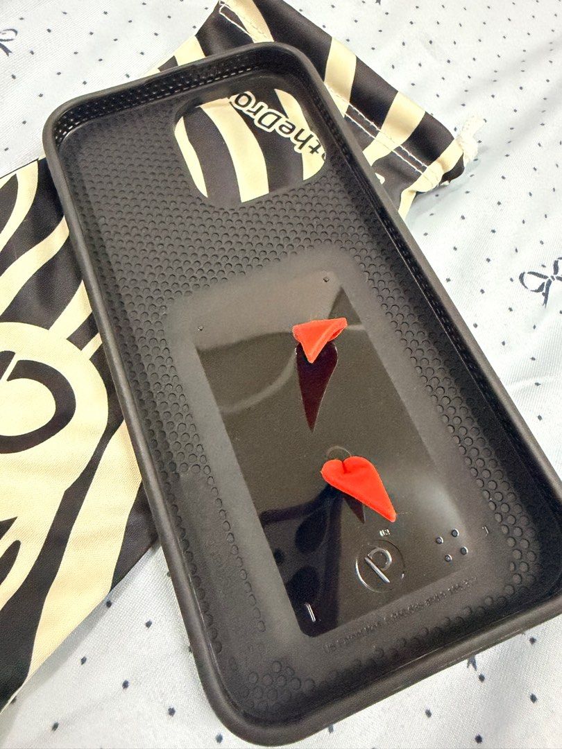 Loopy for 14PM (Category: Cases & Sleeves) located in Las Pinas. Submitted by just.liza (Listing ID 1405426634, Image 3). Description: Selling my preloved Loopy Zebra case. Good as new. Hindi masyado nagamit. RFS: unit upgrade .