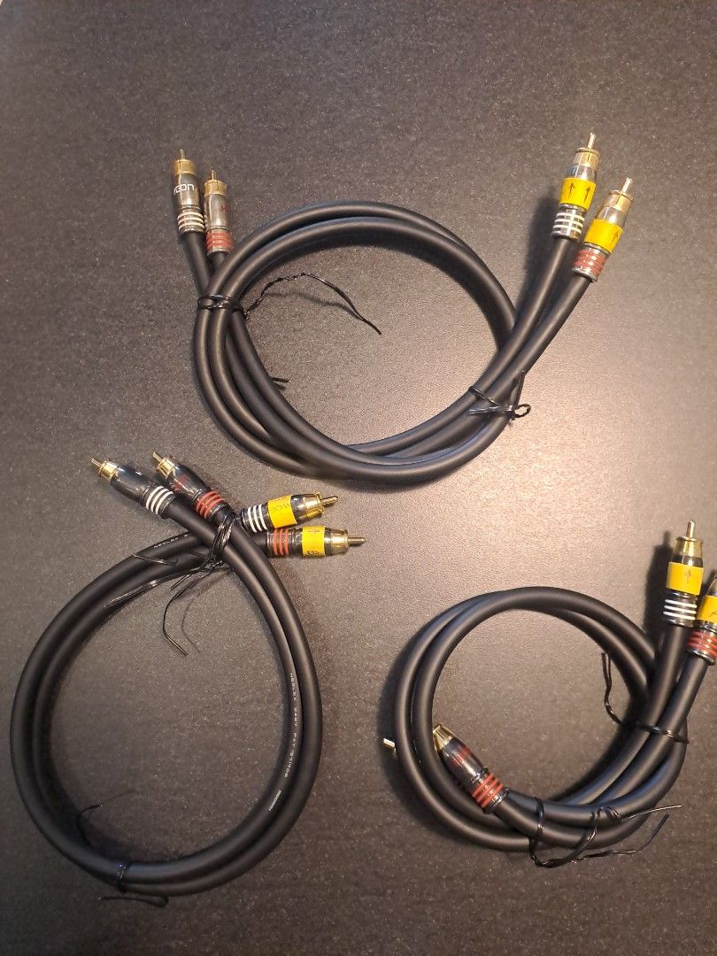 Mogami RCA Audio Cables - 3 Pairs