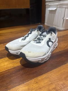 (Category: ) located in . Submitted by shoeking28 (Listing ID 1405378411, Image 1). Description: .