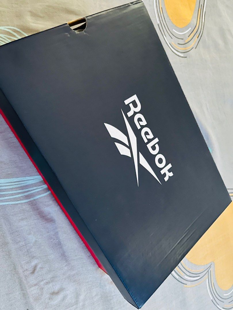 Reebook Active Lite (Category: Sneakers) located in Cavite. Submitted by cheleshops (Listing ID 1405432959, Image 3). Description: For Sale!!! Reebook Active Lite Original from Reebook Store Euro Size 42.5 Unisex With/Box Dasma Meet Up.