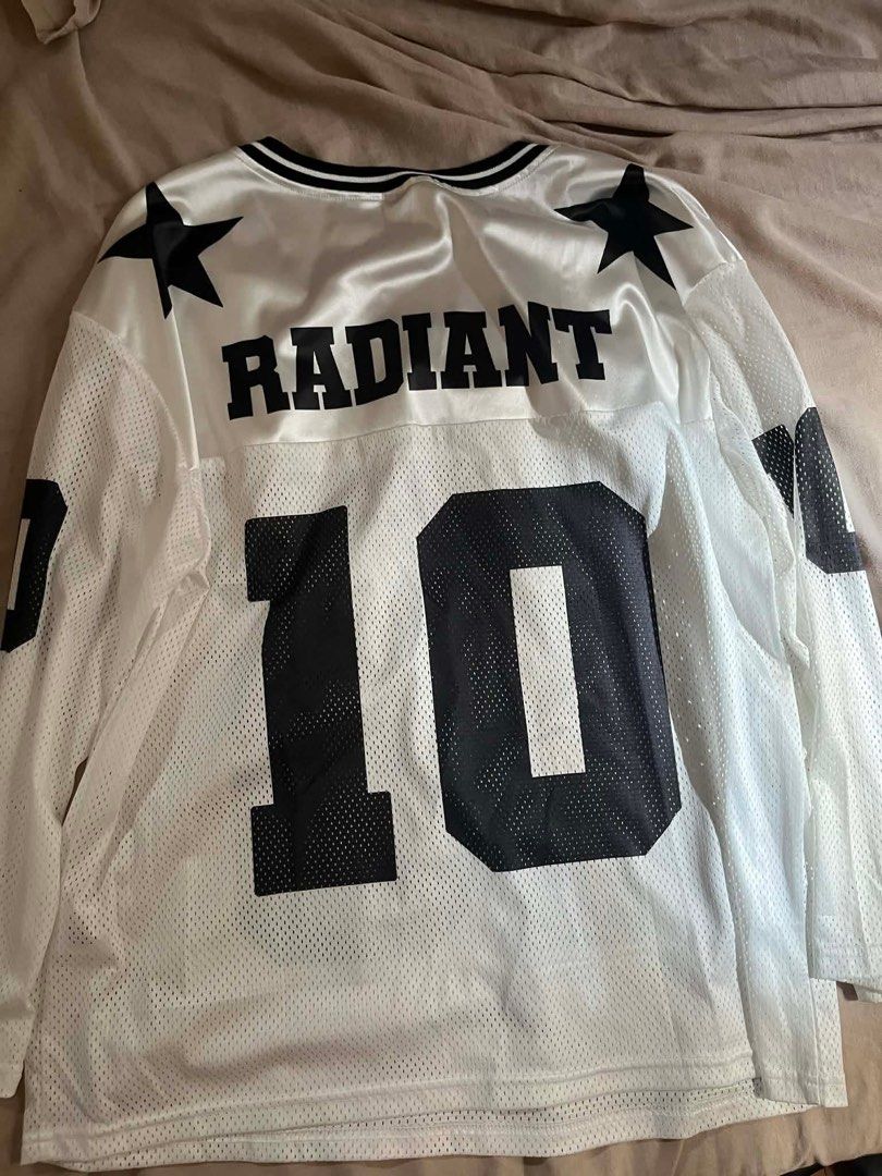 San Francisco long sleeve tee body tea (Category: Longsleeves) located in Manila. Submitted by milkydeclutters (Listing ID 1405443580, Image 2). Description: .