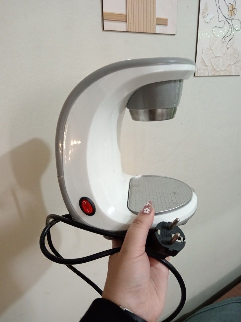 SIMPLUS COFFEE MAKER (Category: Coffee & Tea Tableware) located in Paranaque City. Submitted by shopnsaveph (Listing ID 1405372437, Image 3). Description: Selling this Coffee Maker from Simplus. Di naman nagamit. Works perfectly, walang flaws..