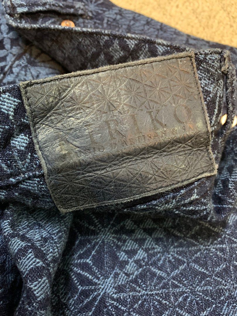 Studio D’ Artisan Kiriko Denim (Category: Jeans) located in Sungai Petani. Submitted by abusons (Listing ID 1405514422, Image 2). Description: Universal Zipper , Kentucky Usa Kaki Asal Jahit Rantai , Cukup Sifat Pinggang - 34 Labuh - 38 Cawat - 11 Paha - 12 Kaki - 7.