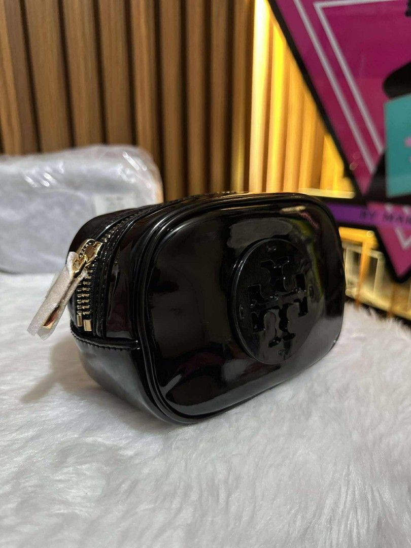 Tory burch pouch (Category: Luxury Bags & Wallets) located in Bauang. Submitted by chictine (Listing ID 1405520529, Image 2). Description: tory Burch cosmetic pouch or coin purse brandnew and sealed guaranteed original or moneyback source from US perfect pang gift ✅Cop/Cod accepted.