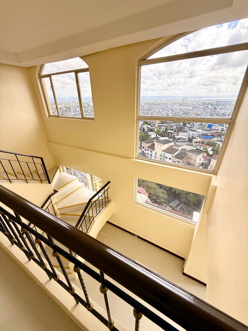 (Category: ) located in . Submitted by BlackTreeRealty (Listing ID 1405389548, Image 1). Description: .
