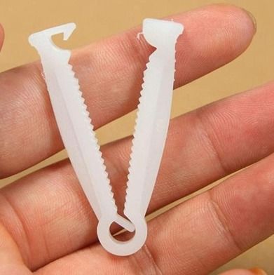 UMBILICAL CORD CLAMP (Category: Medical Supplies & Tools) located in Quezon City. Submitted by marketing_zyra (Listing ID 1405357570, Image 2). Description: .