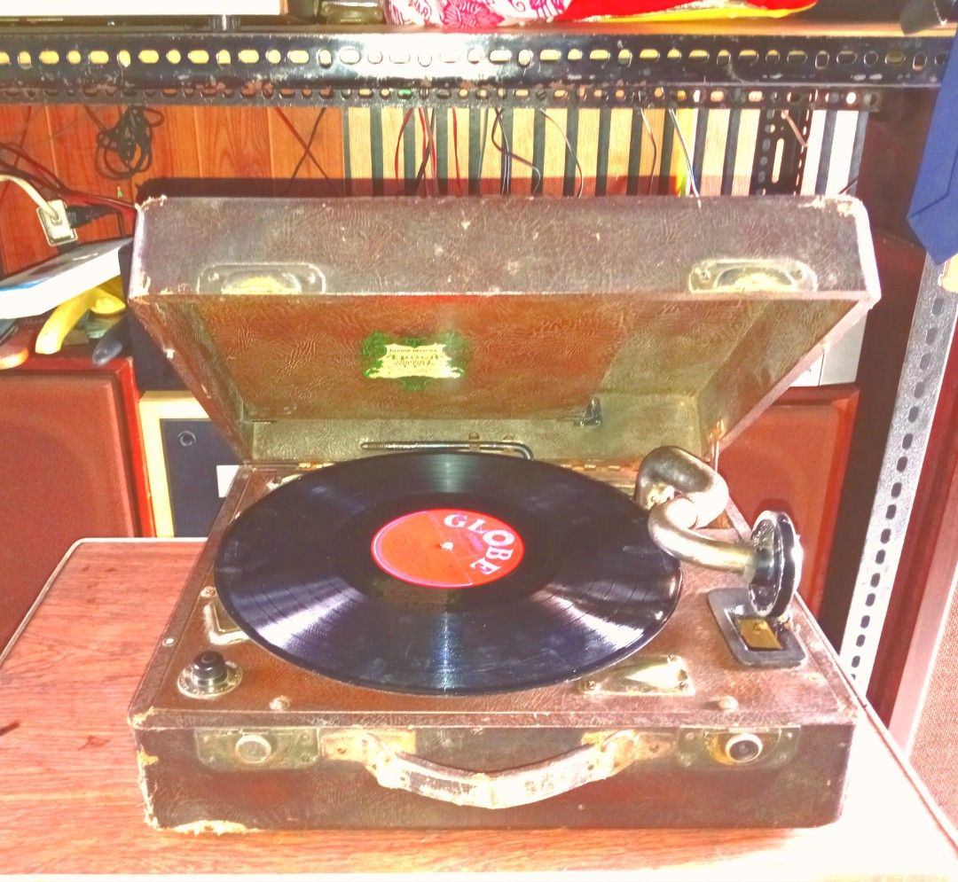 Vintage Gramaphone (Category: Soundbars, Speakers & Amplifiers) located in Manila. Submitted by josephzila93964 (Listing ID 1405361631, Image 1). Description: For sale Gramaphone Php. 6,000 only Selling As Is ,❗❗❗ 19th Century Gramophone Super Vintage Complete parts Ayaw na umikotedyo mabigat For display or restoration.