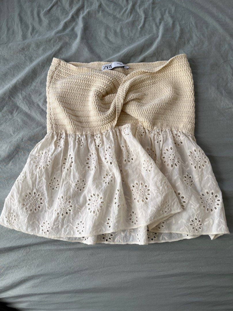 Zara Crochet Tube Top (Category: Sleeveless) located in Taguig. Submitted by minimomlist (Listing ID 1405366468, Image 2). Description: Authentic Zara Medium size Never used.