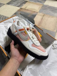 (Category: ) located in . Submitted by chaptervbydxda_sneakers (Listing ID 1405532726, Image 1). Description: .