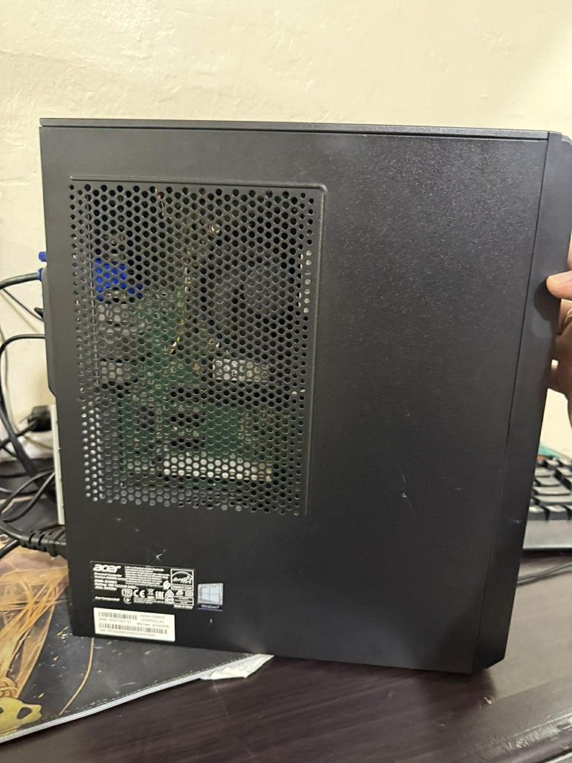 Acer Veriton X2660G (Category: Desktops) located in Manila. Submitted by lhainelovi71994 (Listing ID 1405616999, Image 3). Description: Acer veriton X2660G I5 9th gen 16gb ram 256gb ssd Windows 11 pro OS Unit with power cord 💸💸 7,500 Location: San Andres bukid manila Pick up or deliver cod.
