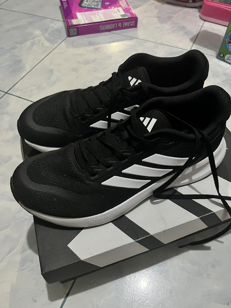 Adidas Runfalcon 5 (Category: Sneakers) located in Quezon City. Submitted by declutteric (Listing ID 1405596160, Image 2). Description: Authentic Muka pang bago linisan lang outsole Negotiable pa Meetup QC area RFS: Di na nagagamit.