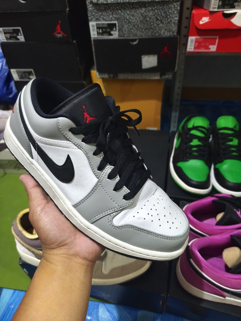 Air Jordan 1 Low ( Used Pairs) (Category: Sneakers) located in Manila. Submitted by brts_27 (Listing ID 1405543227, Image 3). Description: Selling Used Pairs !! All good Condition. With OG Box All SIZE 9.5 men 📌 📌 J1 Low SE Craft - 2,350 LeBron Next Gen - 2,500.00 Jordan 11 Cool Grey - 4,800.00 J1 Low SE Fuchsia Pink - 2,350.00 J1 Low Univ Blue - 2,650.00 J1 Low Royal Toe - 2,500.00 J1 Low Pollen - 2,500.00 J1 Low Light Smoke Grey - 2,800.00 J1