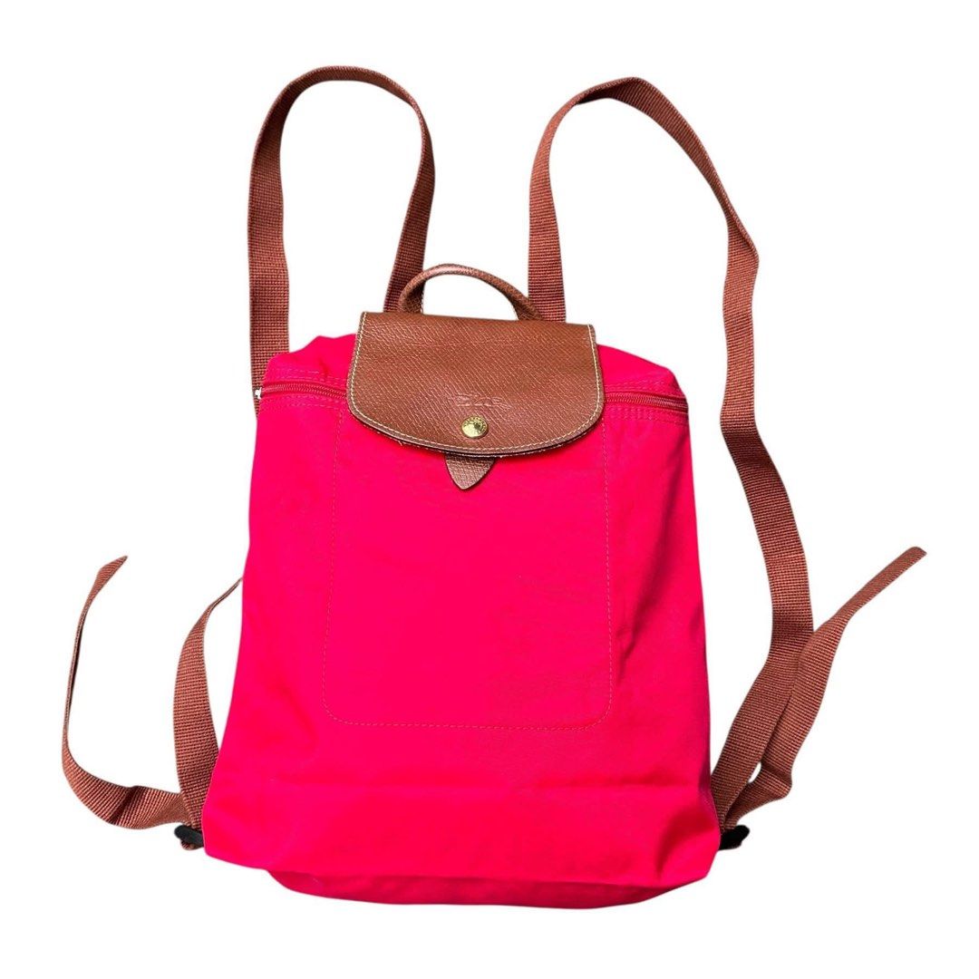 AUTHENTIC❗️Le Pliage Original Backpack M Bag (Category: Luxury Bags & Wallets) located in Caloocan City. Submitted by shopaholicatheart (Listing ID 1405563372, Image 2). Description: 🔖 GUARANTEED AUTHENTIC! 10/10 Rate! 🔖 Valued at 12,920! SELLING LOW! steal price! 😍 🔖 Dimensions : 26 cm (L - measured at the base of the bag) x 28 cm (H) x 10 cm (W) 🔖 Material : Polyamide fabric with a minimum of 70% recycled fibers, with interior coating NO F