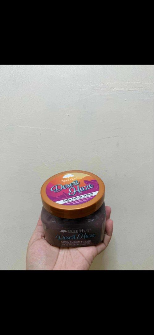 Body scrub (Category: Bath) located in Quezon City. Submitted by izza25 (Listing ID 1405637054, Image 1). Description: .