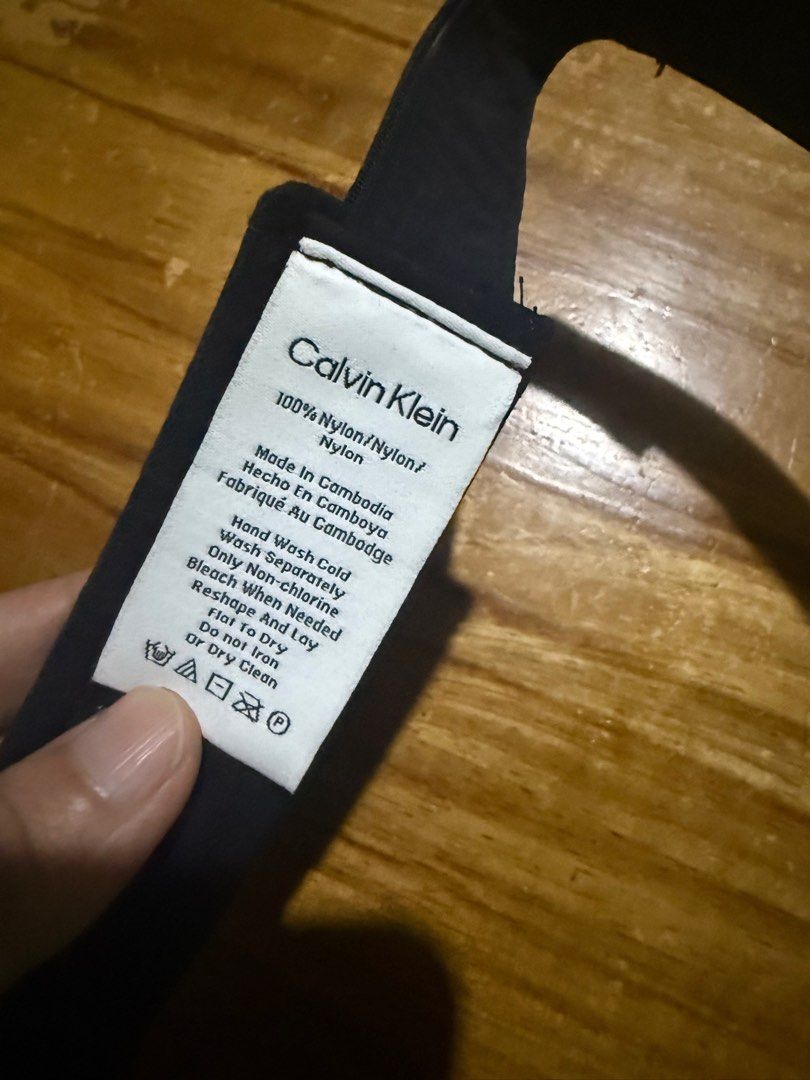 Calvin Klein Visor (Category: Hats & Beanies) located in Quezon City. Submitted by eichen23 (Listing ID 1405534092, Image 3). Description: Used only once Price is still negotiable .