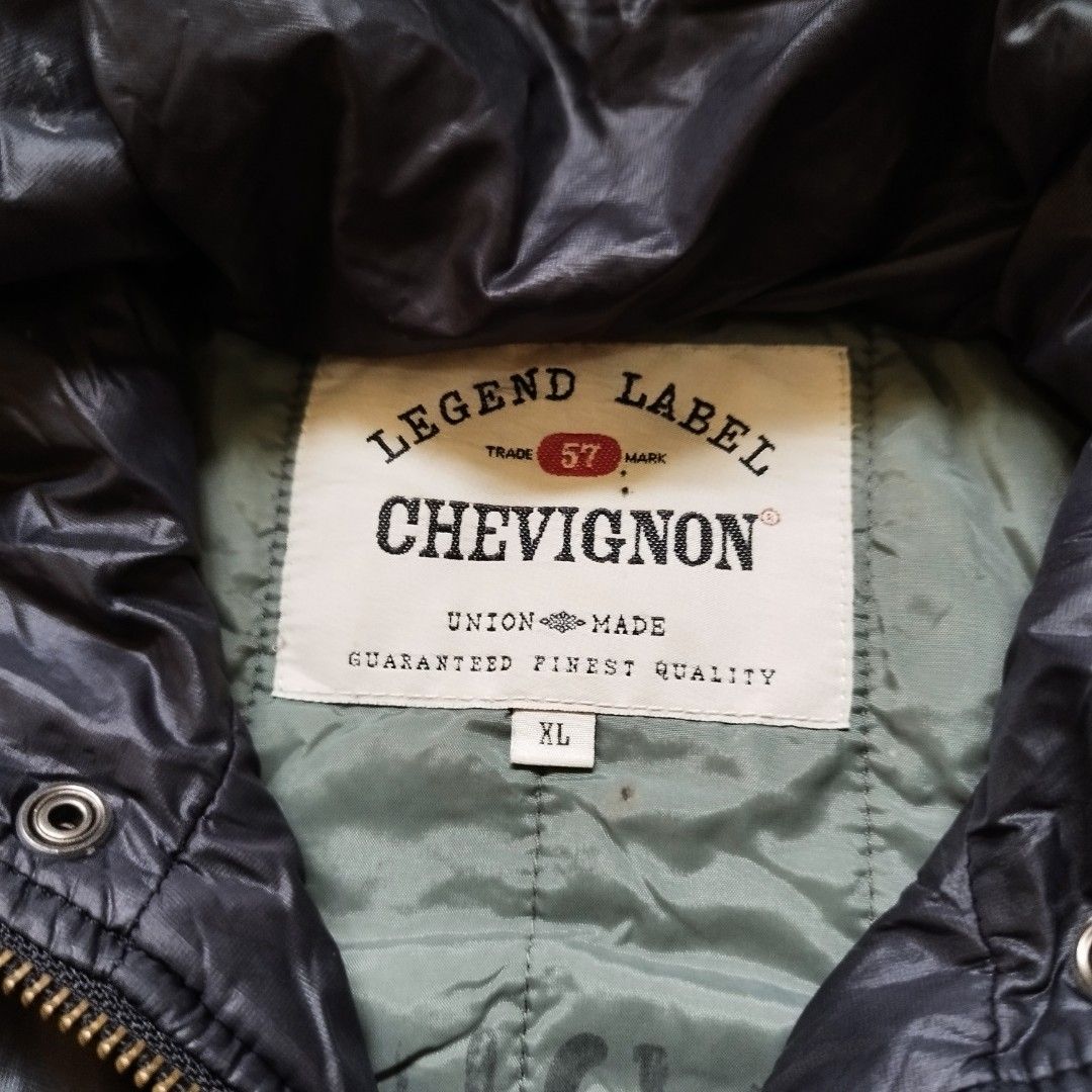 Chevignon Racing Jacket (Category: Coats, Jackets and Outerwear) located in Legazpi City. Submitted by jacket.com.ph (Listing ID 1405532741, Image 2). Description: for sale chevignon jacket size xl. for only 500 na lang plus shipping via j&t express. may issue pong kaunti may hole sa may balikat pero pwede naman lagyan ng patches para hindi kita. just pm me if interested. give me your offer..