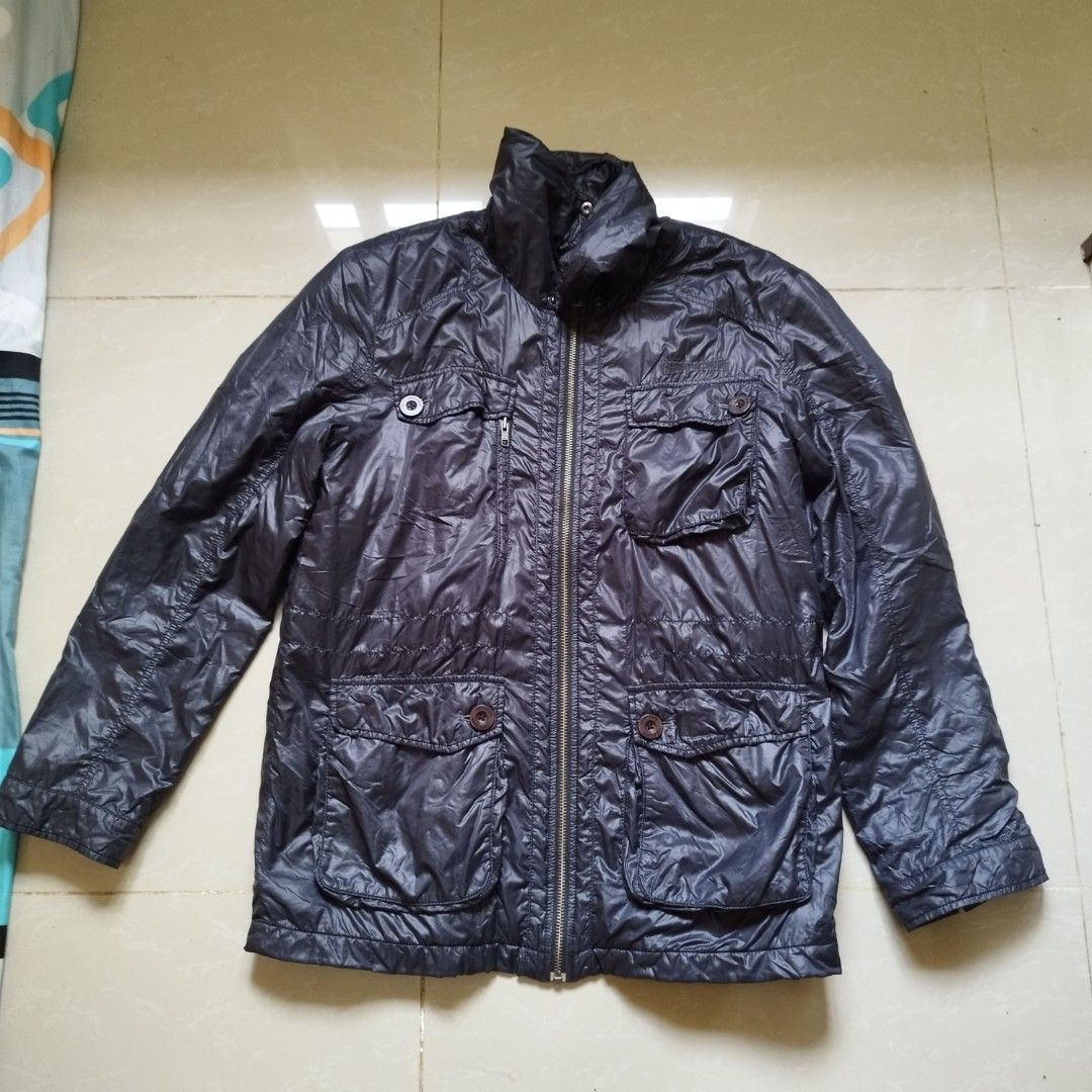 Chevignon Racing Jacket (Category: Coats, Jackets and Outerwear) located in Legazpi City. Submitted by jacket.com.ph (Listing ID 1405532741, Image 1). Description: for sale chevignon jacket size xl. for only 500 na lang plus shipping via j&t express. may issue pong kaunti may hole sa may balikat pero pwede naman lagyan ng patches para hindi kita. just pm me if interested. give me your offer..