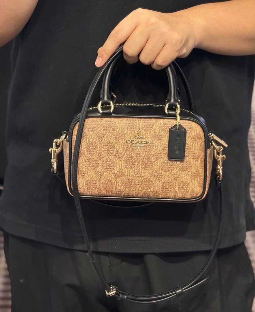 Coach Andrea Small Satchel Bag (Category: Luxury Bags & Wallets) located in Manila. Submitted by msddirectfactoryoutlet (Listing ID 1405546905, Image 2). Description: .