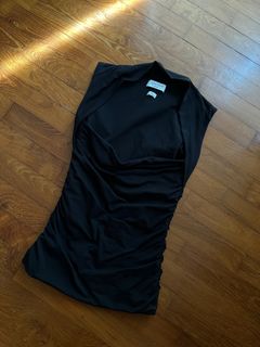 (Category: ) located in . Submitted by secondhand-clothing (Listing ID 1405591421, Image 1). Description: .