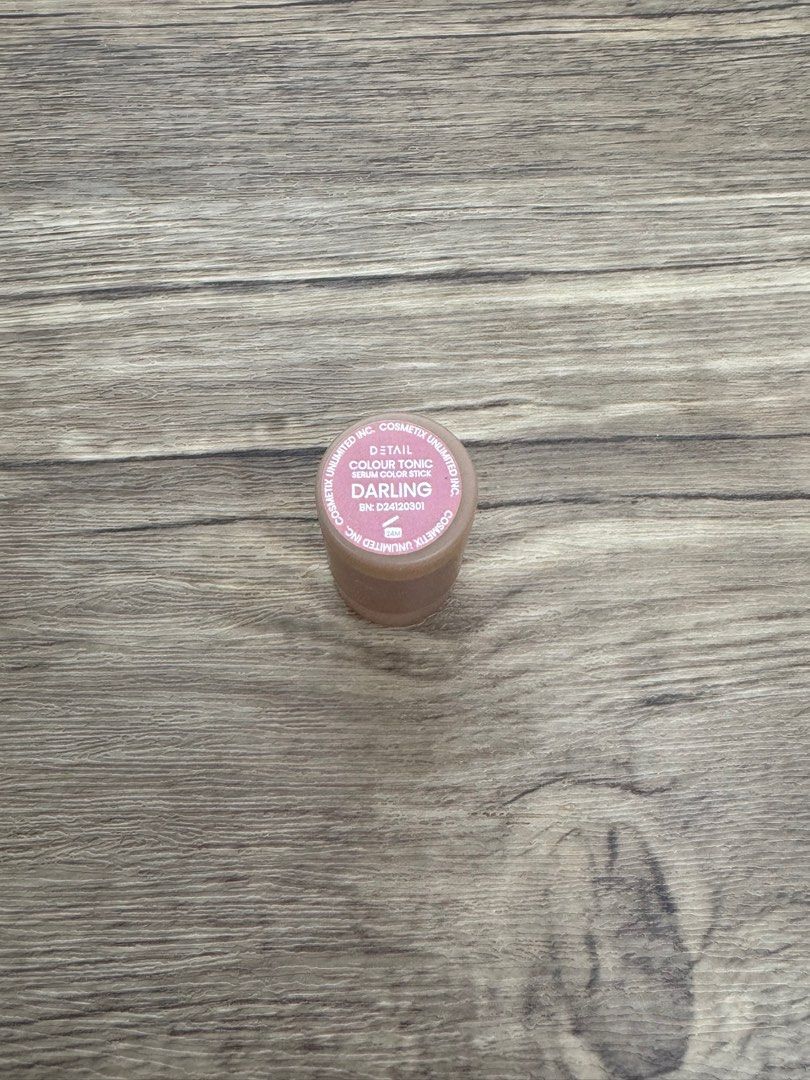 Detail Colour Tonic Blush in Darling (Category: Makeup) located in Manila. Submitted by kasuminha (Listing ID 1405567286, Image 1). Description: Lightly used 2-3x Last price posted.