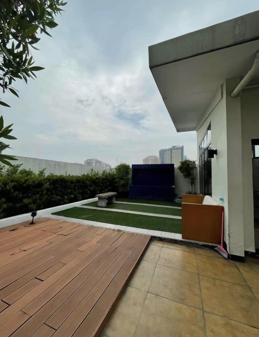 FOR SALE‼️ Studio Zen (Category: Apartments & Condos) located in Manila. Submitted by newwater.702d09 (Listing ID 1405584598, Image 1). Description: FOR SALE‼️ Studio Zen developer: Pro Exel Property Manager Inc. *near La salle *along Taft Ave. Unit 1011 (10th floor) 18+ sqm monthly dues: Php3,000 inclusions: aircon water heater ref 2 double deck electricfan chairs and table electric kettle induction cooker 4 foam range hood 24/7 security for vie