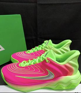(Category: ) located in . Submitted by ekkshoes325 (Listing ID 1405707161, Image 1). Description: .