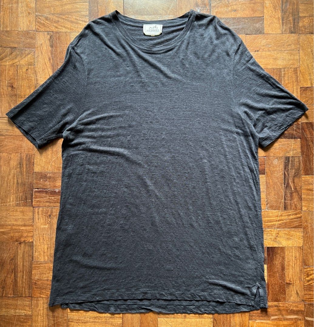 Hermes linen tshirt (Category: Luxury Apparel) located in Quezon City. Submitted by raccoonfur (Listing ID 1405616605, Image 1). Description: 22.5x32.5in.