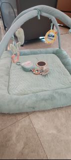 (Category: ) located in . Submitted by hnnhstpls (Listing ID 1405659381, Image 1). Description: .