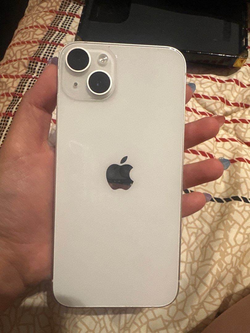 Iphone 14 plus 256gb (Category: iPhone 14 Series) located in Quezon City. Submitted by samdizon (Listing ID 1405564562, Image 2). Description: Will reformat once found buyer.