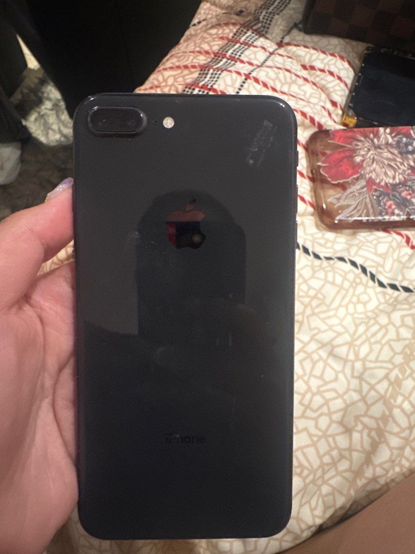 Iphone 8 (Category: iPhone 8 Series) located in Quezon City. Submitted by samdizon (Listing ID 1405565052, Image 2). Description: .