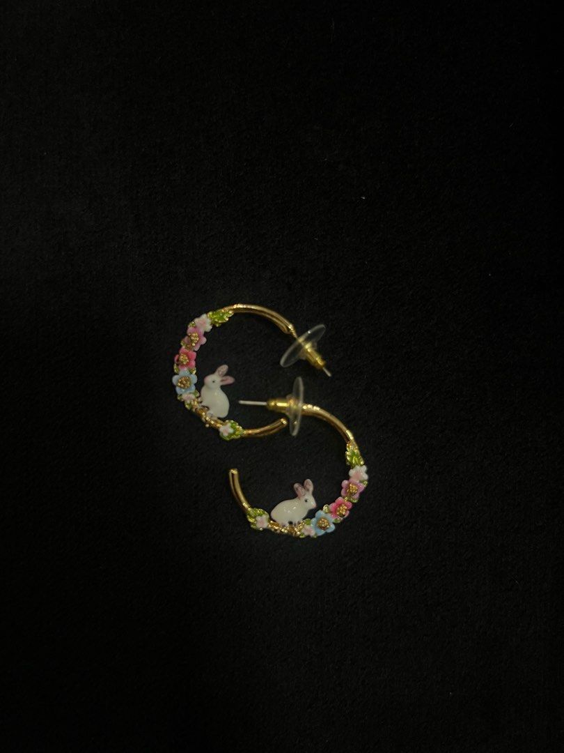LES NEREIDES FLOWER RABBIT HOOP EARRINGS (Category: Earrings) located in Cainta. Submitted by frannyyu (Listing ID 1405651406, Image 2). Description: - Haven’t been used - Dm for more photos and questions 💰: GCASH, BANK TRANSFER 🚚 : LALAMOVE, J&T, GRAB .
