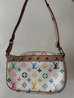 (Category: ) located in . Submitted by shopthevintage (Listing ID 1405569848, Image 1). Description: .