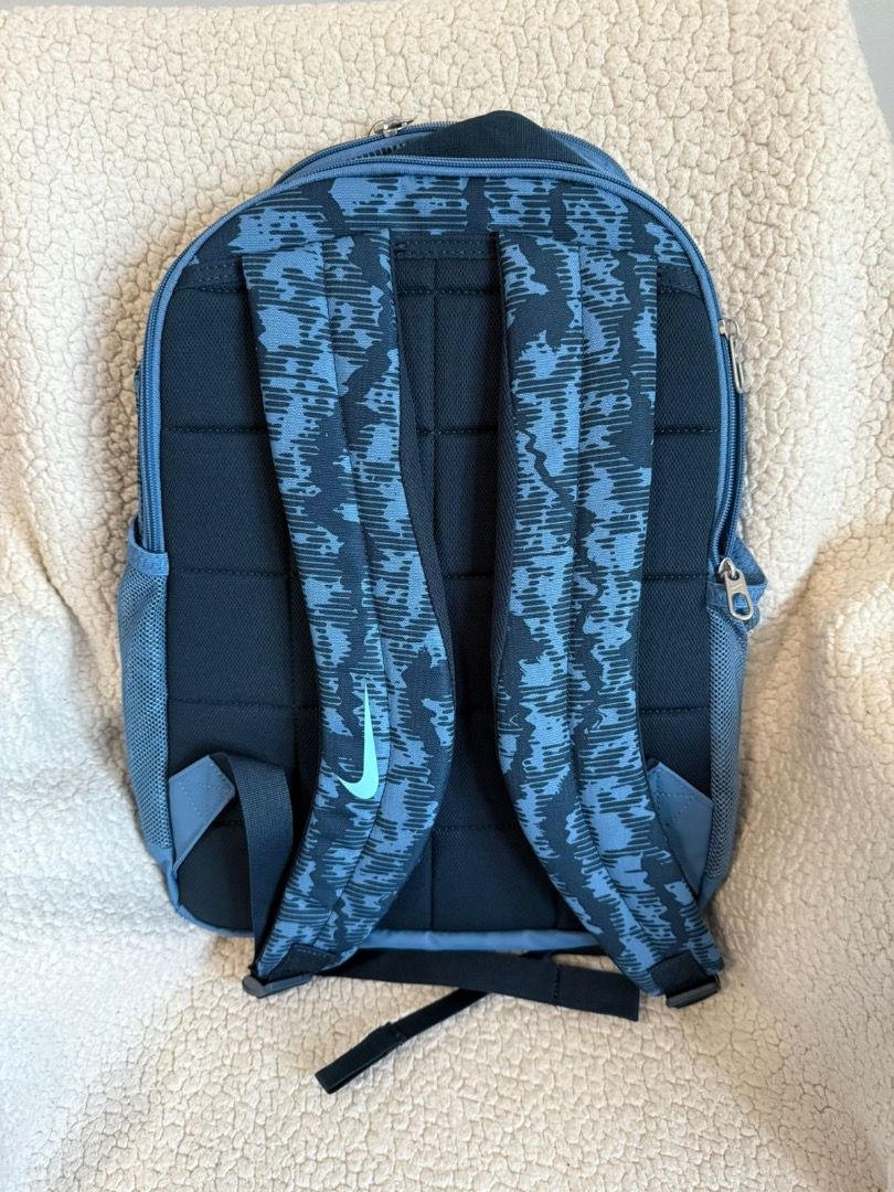 Nike Brasilia Backpack (18L) - Armory Navy [Christmas Holiday Birthday Anniversary Gift] [School Office University College Everyday Travel Gym Bag Backpack] [Blue Bag Backpack] [18 Liters Medium Size Bag Backpack] [Brand new original nike backpack bag] (Category: Backpacks) located in General Trias. Submitted by affordablyoriginal (Listing ID 1405534539, Image 2). Description: ORIGINAL BRAND NEW NIKE PRODUCT (Selling low at Php 1,650 from Php1,79