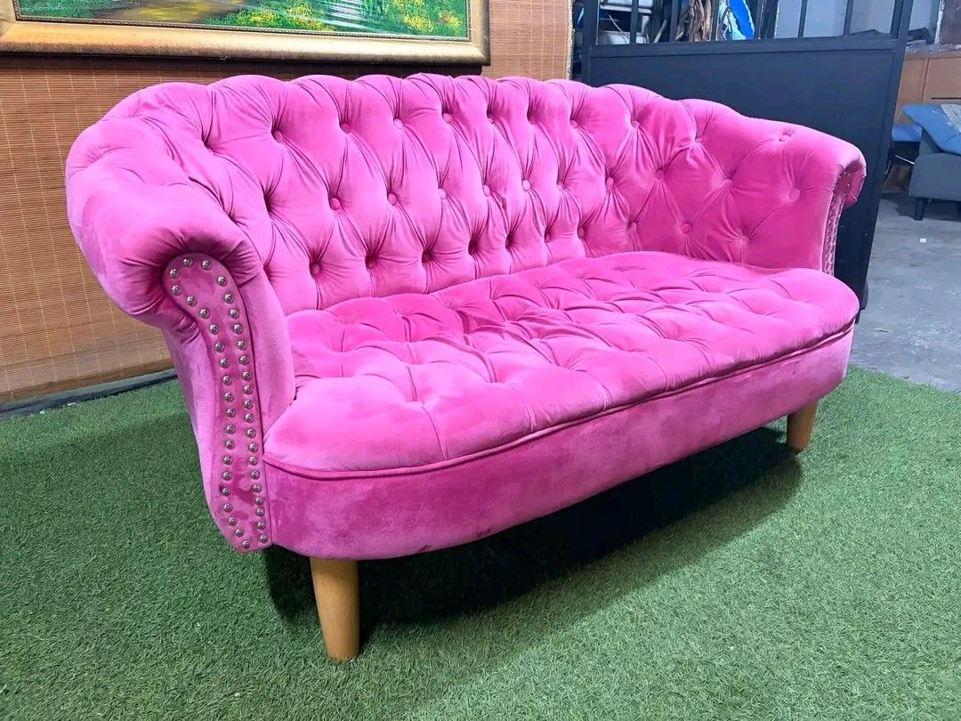 Pink Velvet Tufted Sofa (Category: Sofas) located in Manila. Submitted by eloizavill76462 (Listing ID 1405586810, Image 2). Description: Hot Pink Velvet Chesterfield Sofa / Loveseat Super Soft and Comfy!!! ANGGANDA!! MALINIS!! NO ISSUES!!! Google : This is a hot pink velvet two-seater Chesterfield sofa with nailhead trim *VIDEO ON COMMENT 58L x 25W x 15H seat height inches Sandalan height 31 inches In VERY good condition .