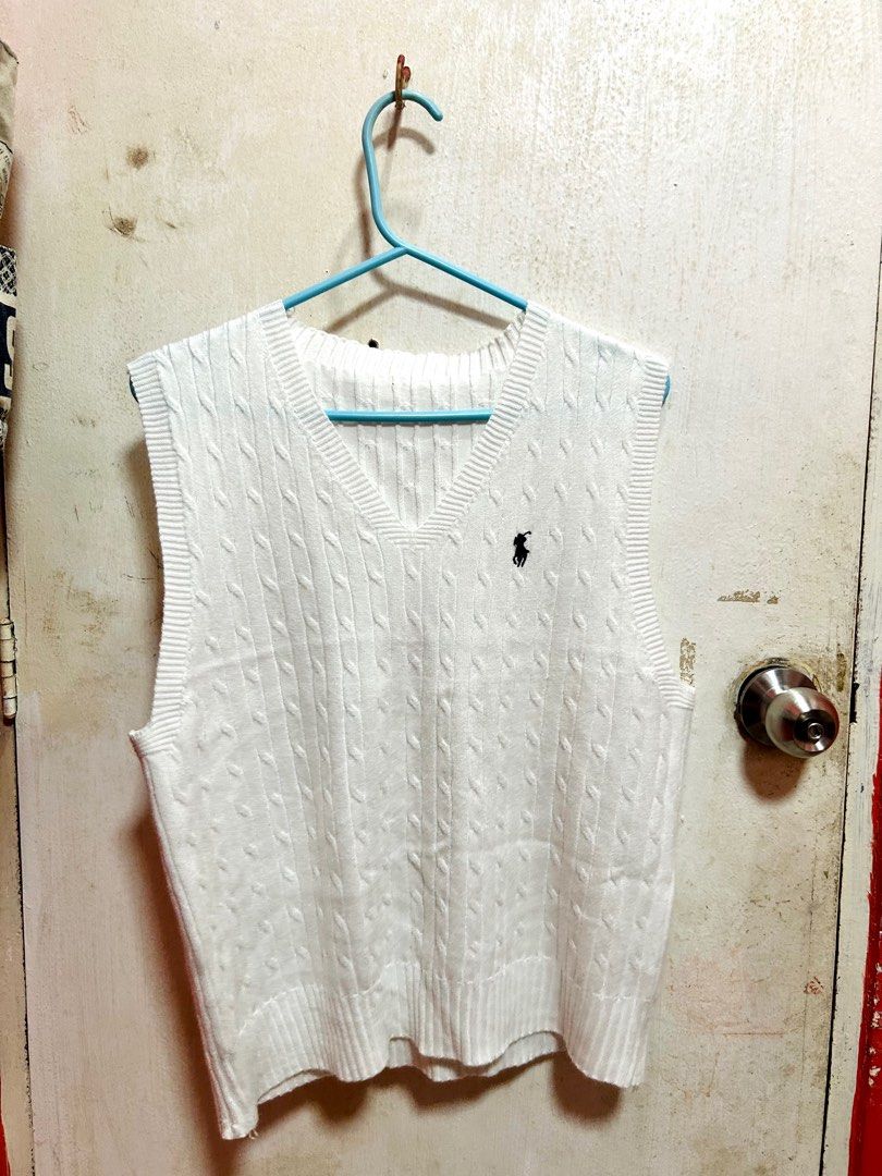 Polo Ralph Lauren Cable Knit Vest (Category: Vests) located in Caloocan City. Submitted by decluttervette (Listing ID 1405565010, Image 1). Description: .