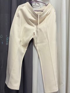 (Category: ) located in . Submitted by juviscloset (Listing ID 1405615402, Image 1). Description: .