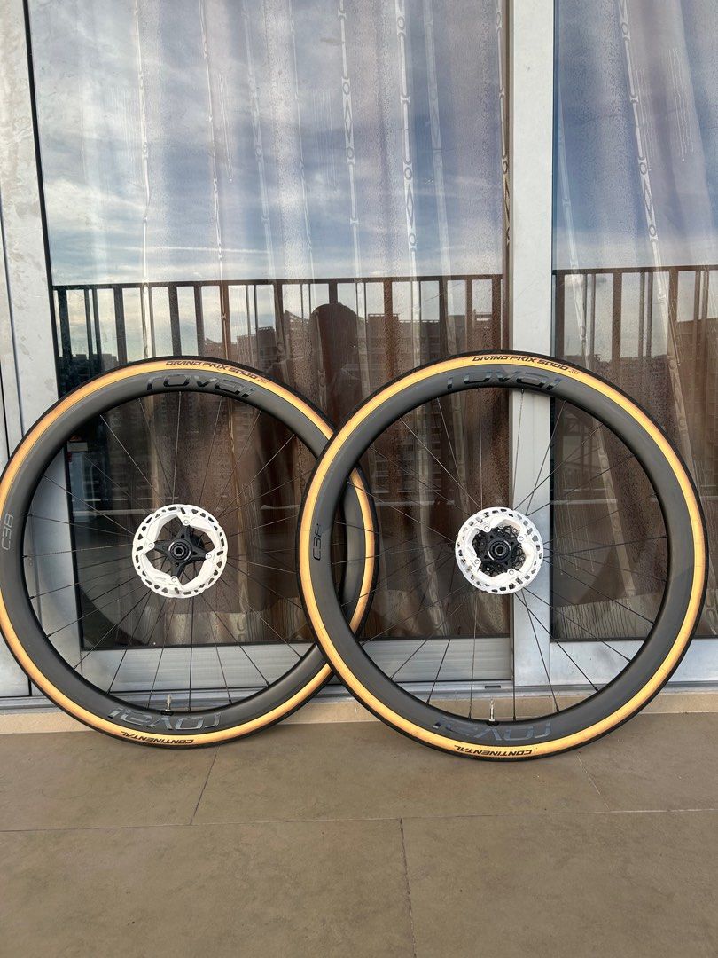 Roval C38 Disc Wheelset (Category: Parts & Accessories) located in Singapore. Submitted by westfalen (Listing ID 1405540427, Image 1). Description: Roval C38 Wheelset pair 21mm internal width Carbon rim Selling without rotor, cassette, tire.