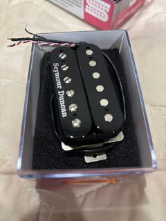 (Category: ) located in . Submitted by ezguitars (Listing ID 1405561386, Image 1). Description: .