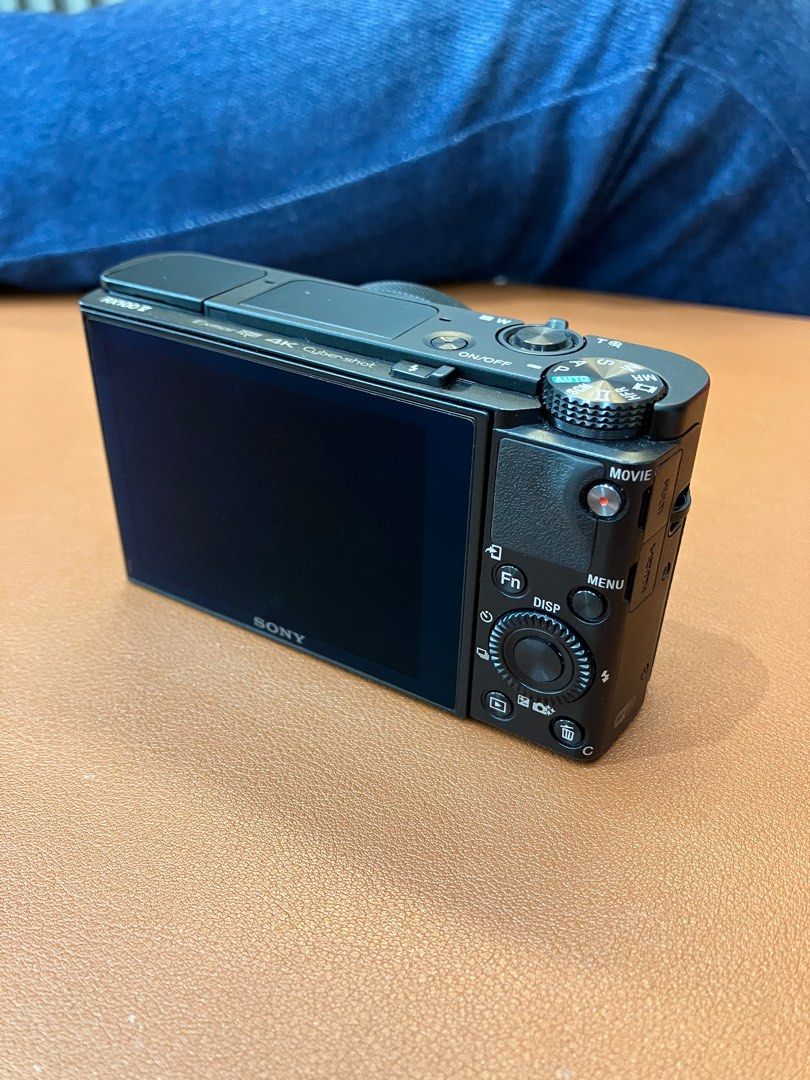 Sony rx100v or sony rx100m5 (Category: Cameras) located in San Juan City. Submitted by uniwyse (Listing ID 1405648341, Image 3). Description: Sony rx100 mark Five secondhand 100% good condition no defect or no history of repair Package includes Sony rx100v secondhand 16gb memory Battery Battery charger Warranty terms: Three months Service warranty sa store po namin. Except warranty: LCD, water damage, or physical damages. we have physical store. 