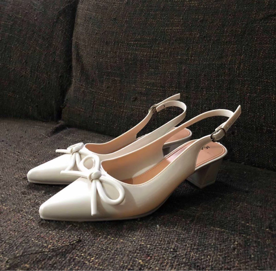 Thailand Khaki Sandals ( Rubber) (Category: Sandals) located in San Fernando. Submitted by maisonlyne (Listing ID 1405543437, Image 3). Description: Used only once 👡✨ Selling this dress as part of my declutter — still in great condition! 🤍 DM if interested 💌.