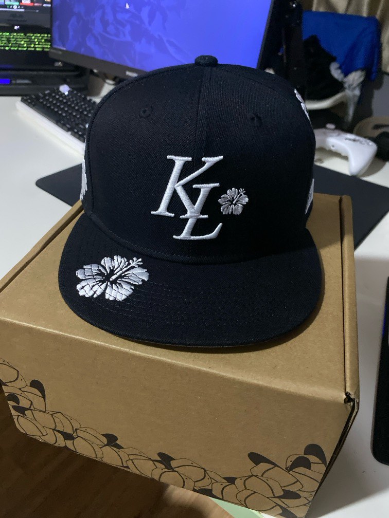 The Cap City TCC Bunga Raya Fitted, Men's Fashion, Watches ...