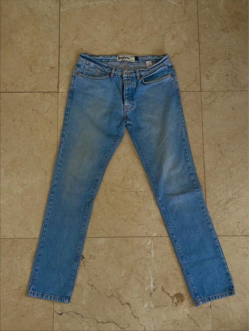 topman skinny jeans (Category: Jeans) located in Las Pinas. Submitted by cccurations (Listing ID 1405652161, Image 1). Description: 🔖 topman skinny jeans 🪡 brand: topman 🪡 size on tag: uk 32/eur 81cm/us 32 🪡 waist: 32” 🪡 length: 40” 🪡 leg hole: 13” 🪡 button fly 🔖 ₱350 🔖 comment “mine” to get the item! 🔖 comment “next” if you’re willing to get the item when the first miner failed to send their order form or settle the payment on time..