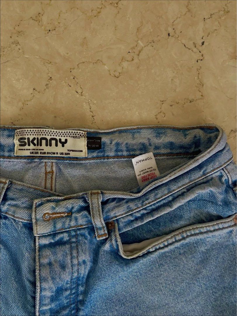 topman skinny jeans (Category: Jeans) located in Las Pinas. Submitted by cccurations (Listing ID 1405652161, Image 2). Description: 🔖 topman skinny jeans 🪡 brand: topman 🪡 size on tag: uk 32/eur 81cm/us 32 🪡 waist: 32” 🪡 length: 40” 🪡 leg hole: 13” 🪡 button fly 🔖 ₱350 🔖 comment “mine” to get the item! 🔖 comment “next” if you’re willing to get the item when the first miner failed to send their order form or settle the payment on time..