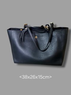 (Category: ) located in . Submitted by corneliasbags (Listing ID 1405579784, Image 1). Description: .