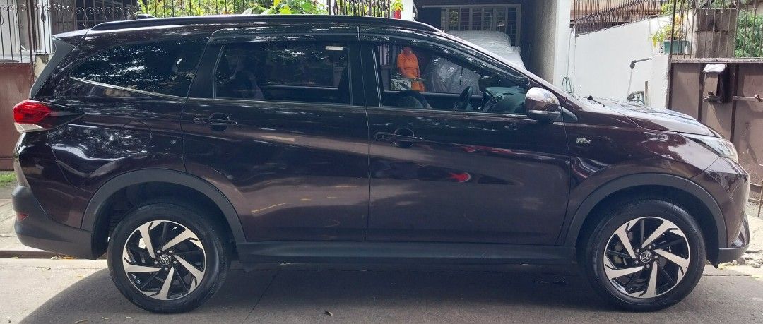 Toyota Rush 1.5 G A/T Auto (Category: Used Cars) located in Quezon City. Submitted by enryks.boxofstuff (Listing ID 1405649688, Image 3). Description: -Make/Model/Variant: 2019 Toyota Rush 1.5 A/T G -Plate Ending Number: 1 -Year Model: 2019 -Color: Bordeux Mica -Asking Price: P725k -Mileage: 25,000 km -Transmission: Automatic -Fuel: Gasoline Other Details: -CASA Maintained -Lady Driver -First Owner -2 Original Keys -Autosweep RFID ⚠️Contact No.: 