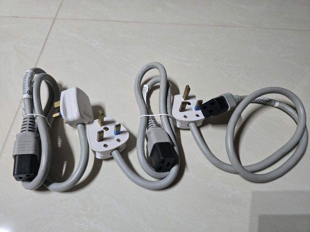 UK Power Cables - IEC C19 to UK Plug-13A(0.5m)